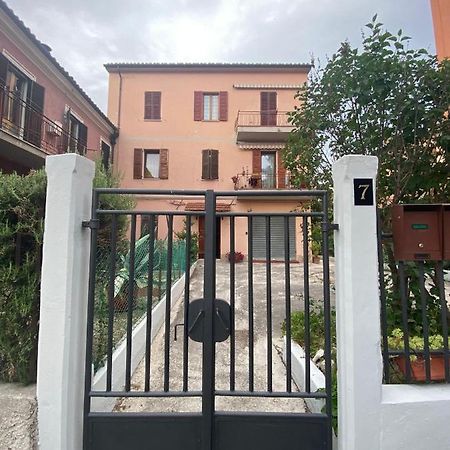 Robhouse Hotel Fabriano Exterior foto