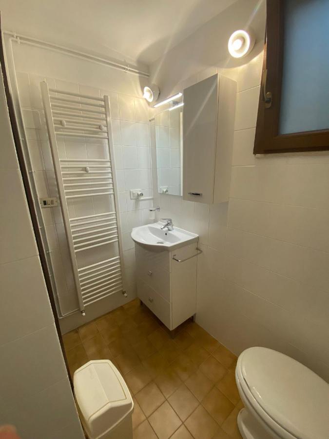 Robhouse Hotel Fabriano Exterior foto